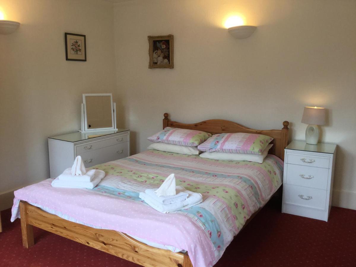 Three-Bedroom Old Cottage Free Parking Inverness Eksteriør bilde