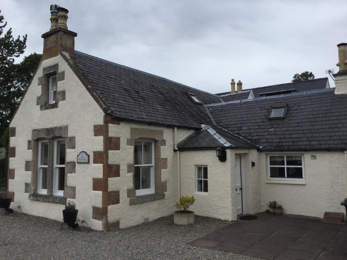 Three-Bedroom Old Cottage Free Parking Inverness Eksteriør bilde
