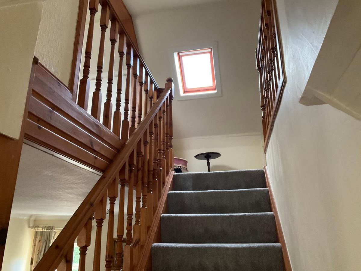 Three-Bedroom Old Cottage Free Parking Inverness Eksteriør bilde