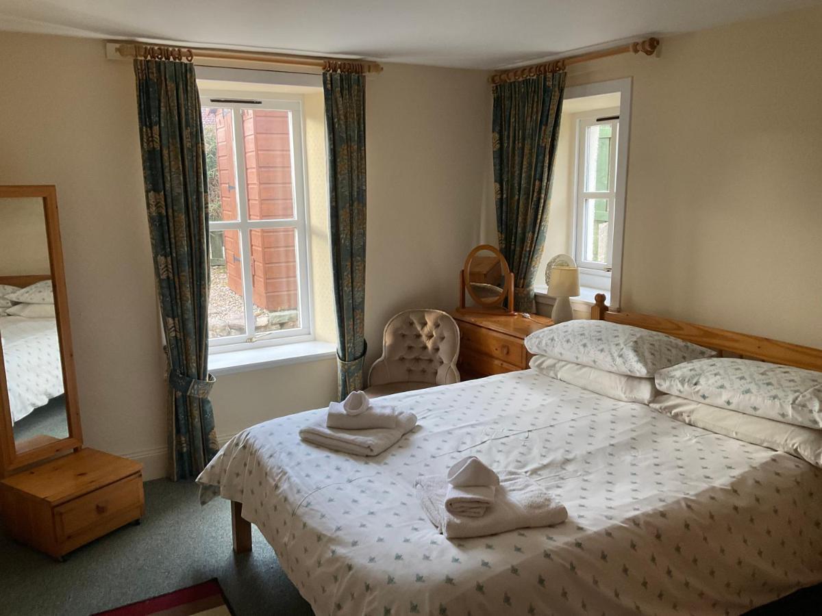Three-Bedroom Old Cottage Free Parking Inverness Eksteriør bilde